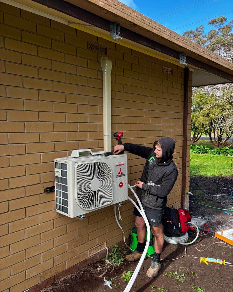 Split System Install — Connect Electrical SE